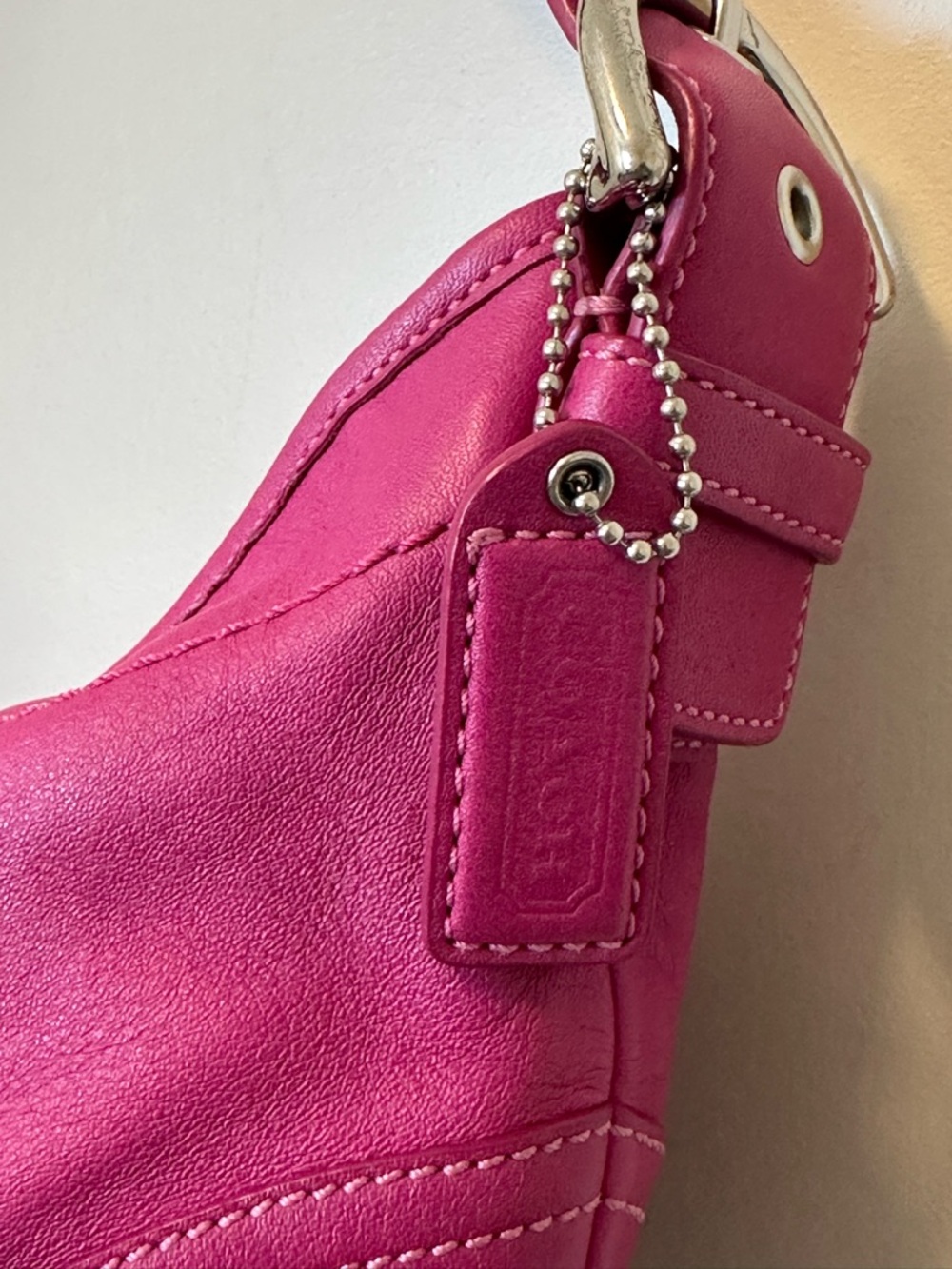Vintage Y2K RARE Coach 9541 Soho Shoulder Bag, Pink Leather - Picture 3 of 15